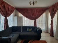 Lounges - 19 square meters of property in Ennerdale