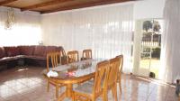 Dining Room of property in Strubenvale