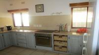 Kitchen - 17 square meters of property in Uvongo