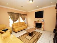 Lounges - 29 square meters of property in Sagewood