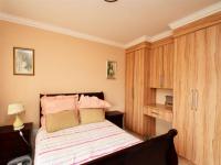 Bed Room 2 - 15 square meters of property in Sagewood