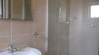 Staff Bathroom - 4 square meters of property in Sagewood