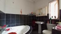 Main Bathroom - 7 square meters of property in Alberstville