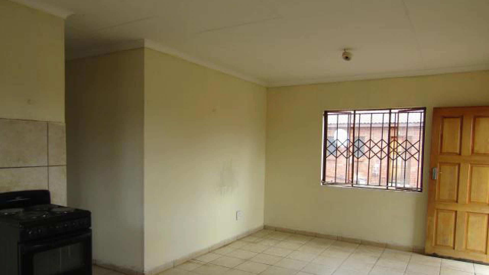 Lounges of property in Northam