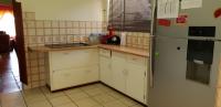 Kitchen - 17 square meters of property in Birch Acres