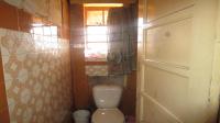 Bathroom 1 - 2 square meters of property in Crosby