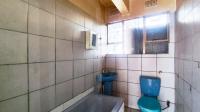 Bathroom 1 - 5 square meters of property in Benoni