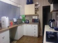 Kitchen of property in Flamwood