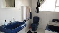 Bathroom 1 - 7 square meters of property in Dalpark