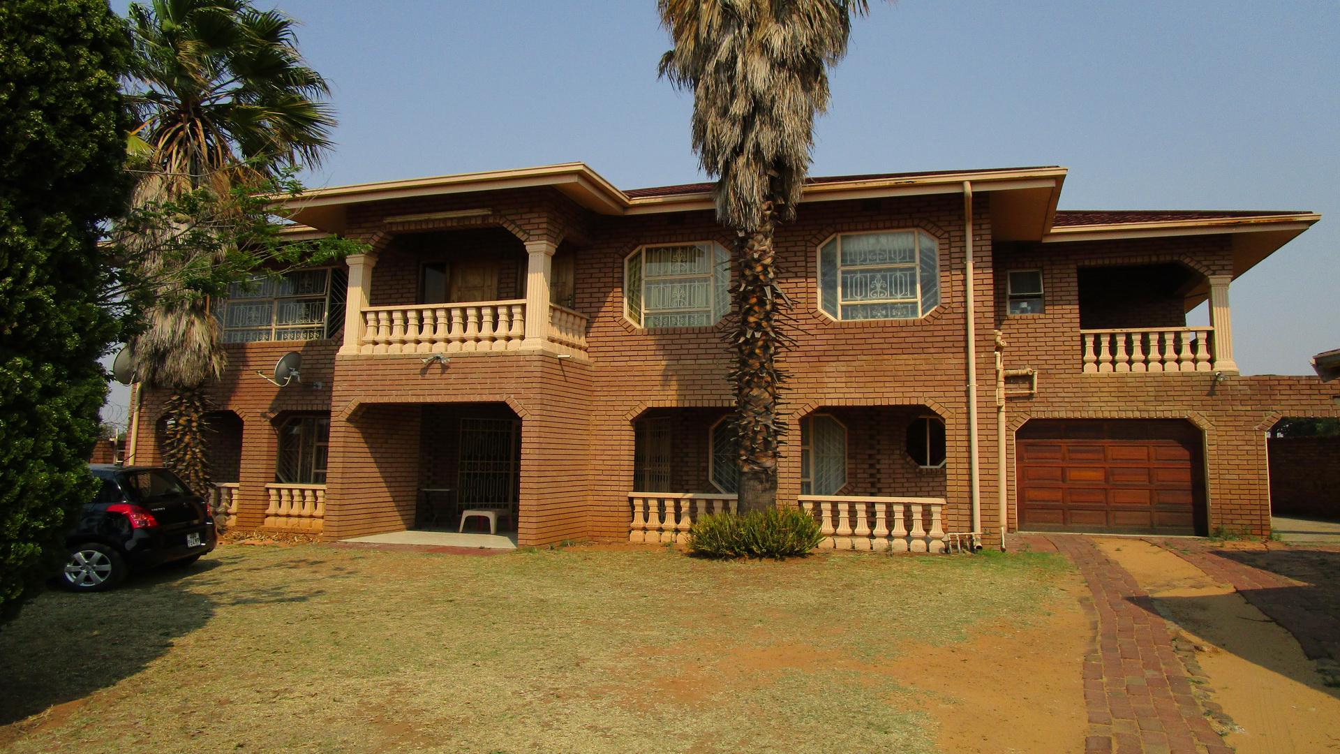 Front View of property in Emalahleni (Witbank) 