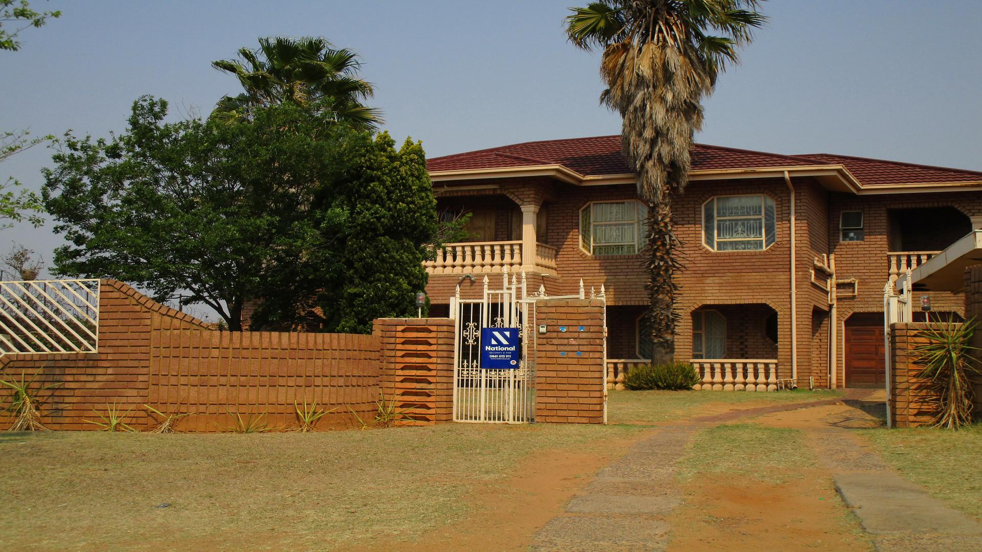 Front View of property in Emalahleni (Witbank) 