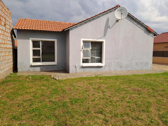House For Sale in Sharon Park