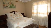 Main Bedroom - 39 square meters of property in Bonaero Park