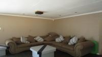 Lounges - 19 square meters of property in Brackenhurst