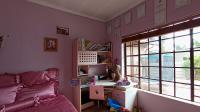 Bed Room 1 - 11 square meters of property in Country View