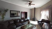 Lounges - 25 square meters of property in Country View