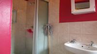 Main Bathroom - 3 square meters of property in Emalahleni (Witbank) 