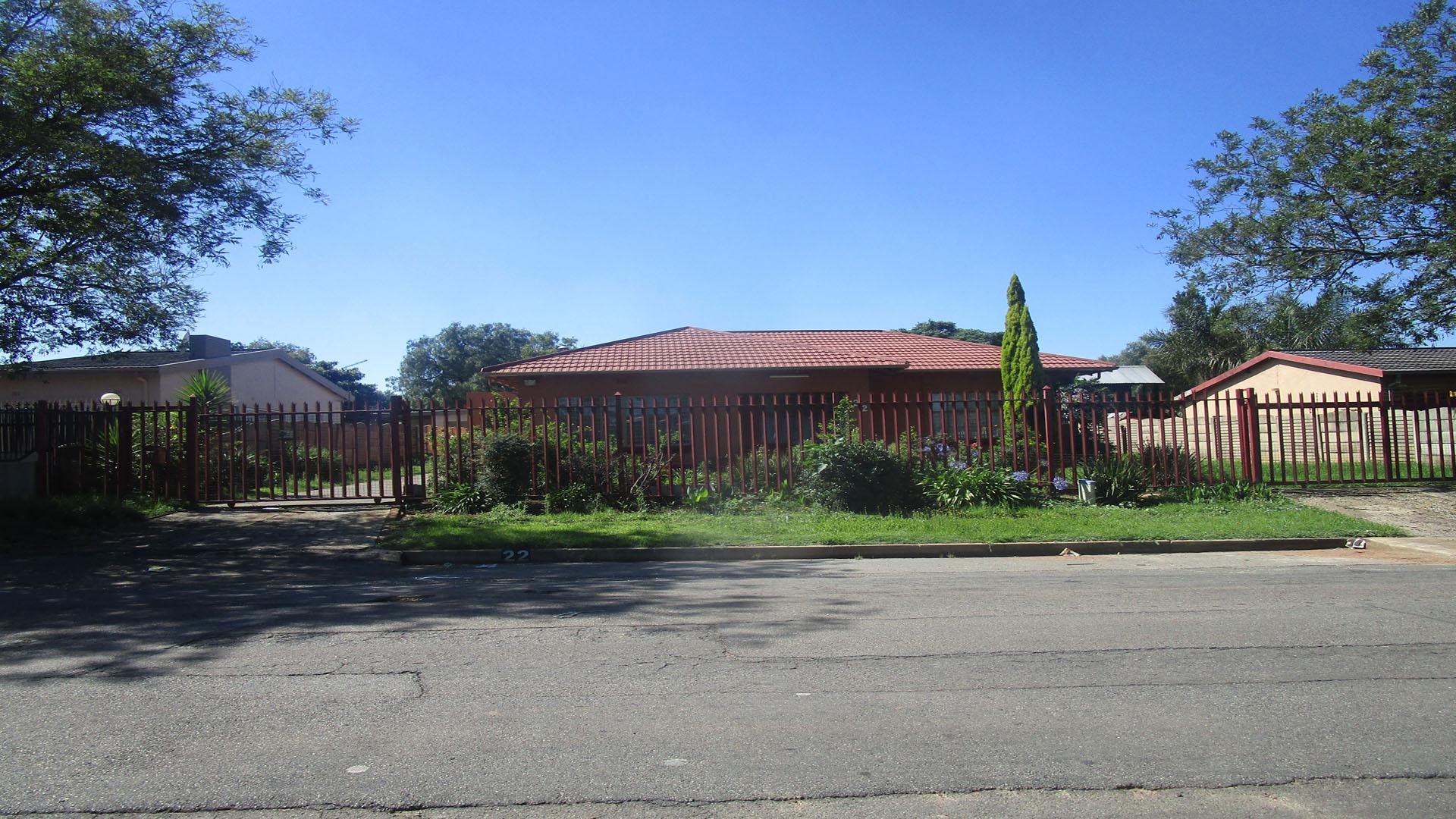 Front View of property in Kempton Park