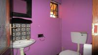 Bathroom 2 - 4 square meters of property in Montana