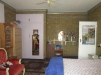 Bed Room 2 - 26 square meters of property in Riversdale