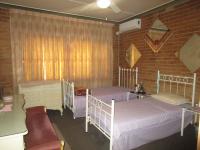 Main Bedroom - 21 square meters of property in Riversdale