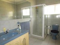 Bathroom 1 - 13 square meters of property in Riversdale