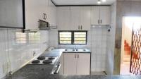 Kitchen - 6 square meters of property in New Germany 