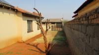 Garden of property in Vosloorus