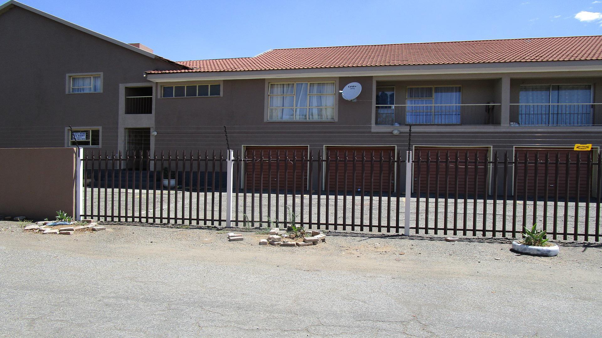 Front View of property in Vanderbijlpark