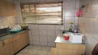 Kitchen - 10 square meters of property in Vanderbijlpark