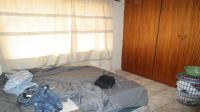 Bed Room 1 - 15 square meters of property in Vanderbijlpark