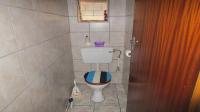 Bathroom 1 - 6 square meters of property in Vanderbijlpark