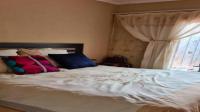 Main Bedroom - 16 square meters of property in Tlhabane West