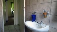 Bathroom 1 - 6 square meters of property in Comet