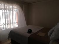 Bed Room 1 - 9 square meters of property in Protea Glen