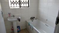 Bathroom 1 - 11 square meters of property in Protea Glen