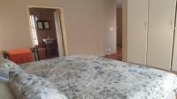 Main Bedroom - 20 square meters of property in Sunward park