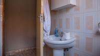 Bathroom 1 - 4 square meters of property in Protea Glen