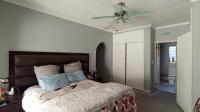 Main Bedroom - 48 square meters of property in Olivedale