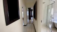 Spaces - 27 square meters of property in Greenstone Hill