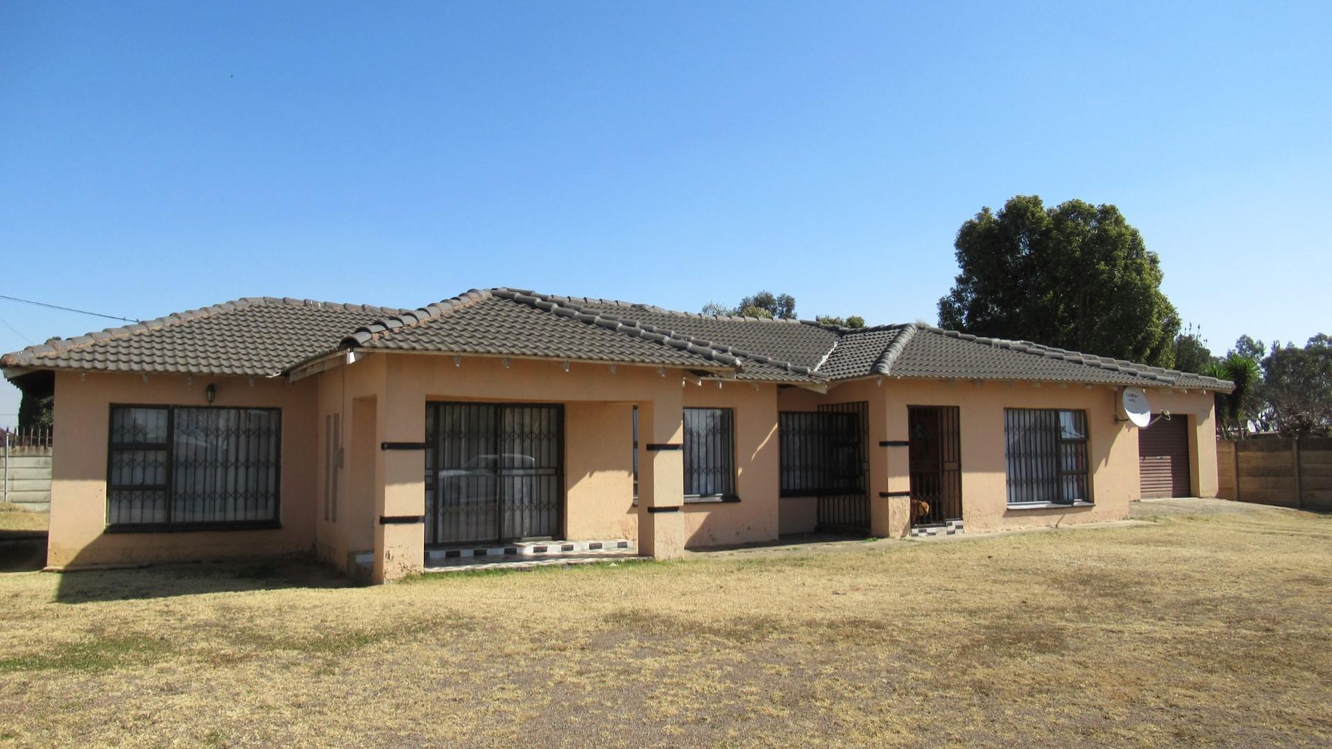 Front View of property in Windmill Park