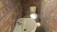 Guest Toilet - 2 square meters of property in Dalpark