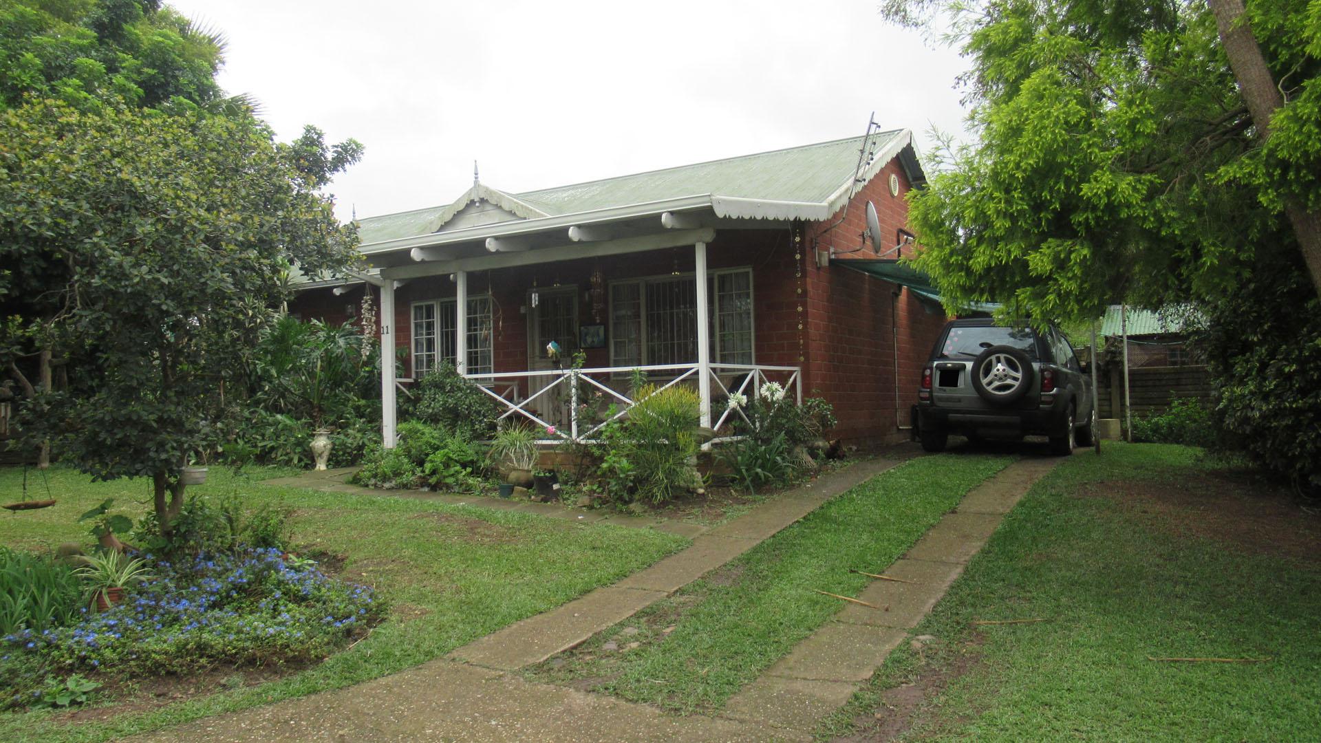 Front View of property in Lincoln Meade