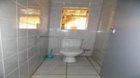 Bathroom 1 - 7 square meters of property in Carletonville