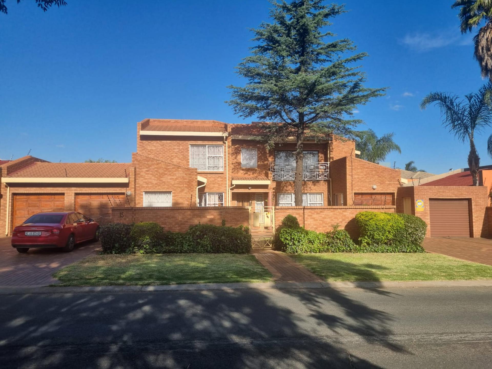 Front View of property in Mackenzie Park