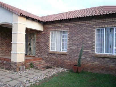 2 Bedroom Simplex for Sale For Sale in Equestria - Home Sell - MR29336