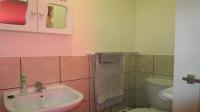 Main Bathroom - 3 square meters of property in Waterval East