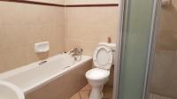 Bathroom 1 - 7 square meters of property in Mooikloof Ridge