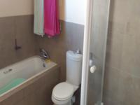 Bathroom 1 - 6 square meters of property in Sagewood