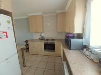 Kitchen of property in Shellyvale